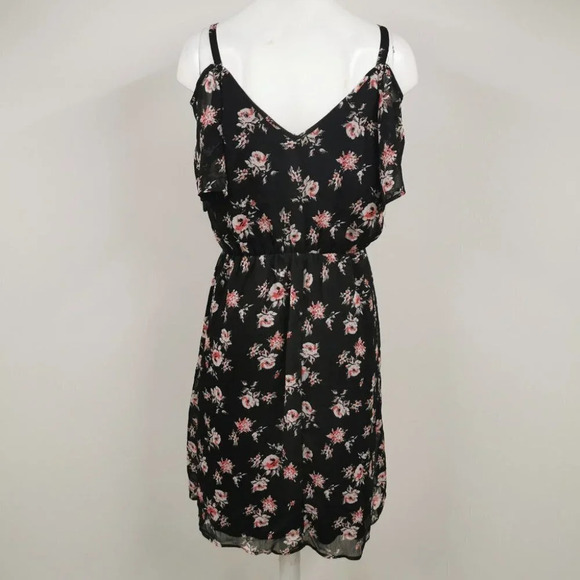 Ricki's Open  Shoulder Dress - Picture 5 of 6